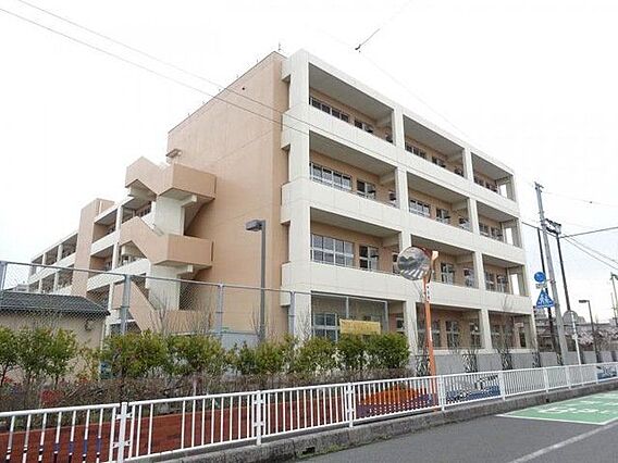 川口市立青木中...