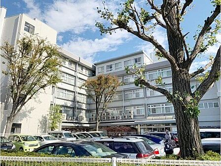 医療法人健仁会益子病院 徒歩17分。 1300m