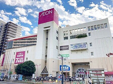 イオン新座店 徒歩8分。 610m