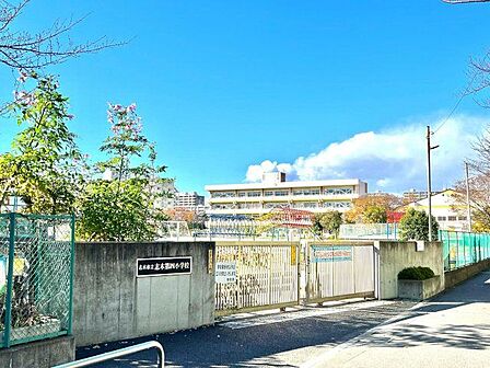 志木市立志木第四小学校 徒歩3分。 240m
