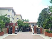 さいたま市立南浦和中学校 徒歩11分。 900m