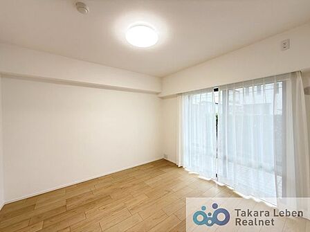 約6.0帖の洋室です。