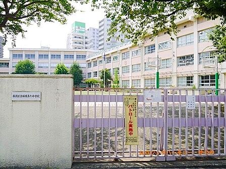 板橋区立板橋第六小学校 徒歩2分。 150m