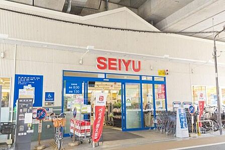 西友中村橋店 徒歩2分。 120m