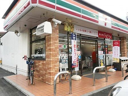 セブンイレブン浦和元町2丁目店 徒歩5分。 340m