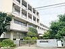 周辺：戸田市立喜沢中学校 徒歩10分。 800m