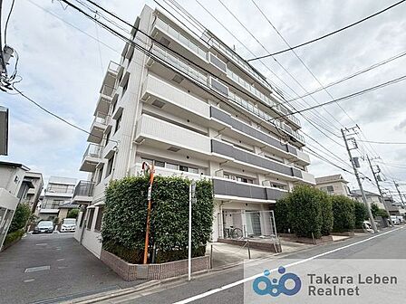 穏やかで閑静な住宅地に建つ、子育てに適した住環境です。お気軽にお問い合わせください。