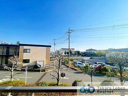 住居からの眺望。心地の良い風をお部屋に取り込んでくれ、日々の生活がより豊かになります。