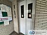 その他：お買い物でたくさんの荷物を持っている時や、仕事でクタクタに疲れている時など、階段で1段ずつ上がるのは大変。そんな時にも便利なエレベーター付きの物件です。