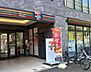 周辺：セブンイレブン板橋本蓮沼駅前店 徒歩4分。 300m