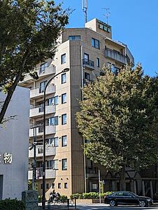 外観:西武新宿線【上石神井駅】徒歩9分のリノベマンション。周辺にスーパー・薬局など生活利便施設が揃っています。オートロック付き 外観:西武新宿線【上石神井駅】徒歩9分のリノベマンション。周辺にスーパー・薬局など生活利便施設が揃っています。オートロック付き