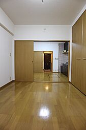 JR鹿児島本線 九産大前駅 徒歩10分の賃貸マンション 1階1DKのリビング/ダイニング