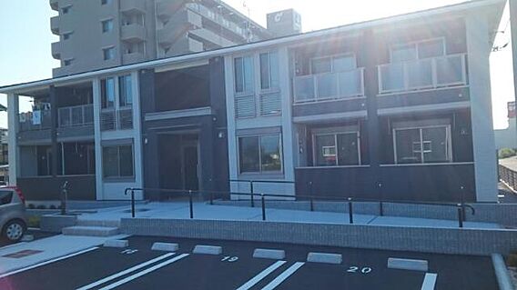 ブリヤンヴィラ2_トップ画像