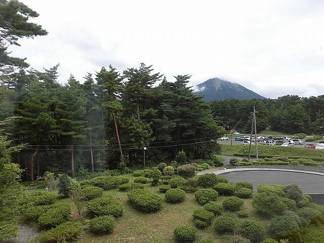 外観 西伯郡伯耆町丸山　ロイヤルヴァンベール大山II番館　350万円 3階/303