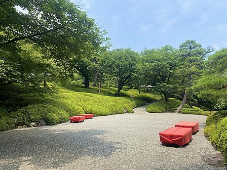 八芳園