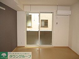 ポム・アール 106 1階1Kのリビング/ダイニング