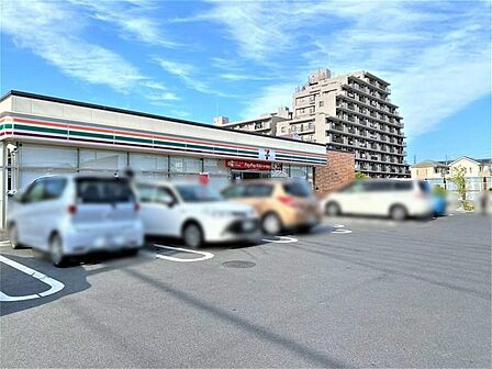 セブンイレブン川口安行領根岸店 徒歩3分。 180m