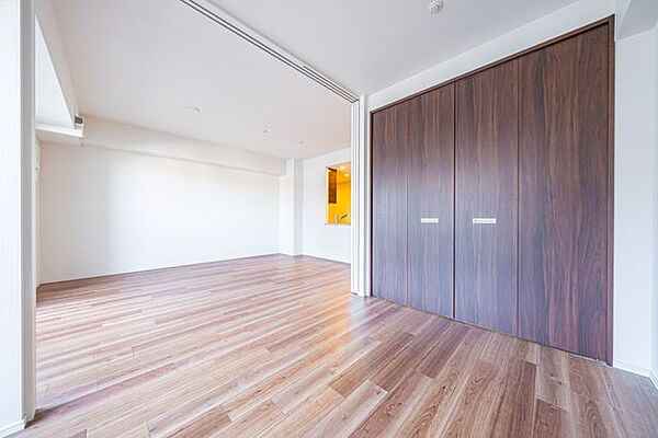洋室を拡大表示