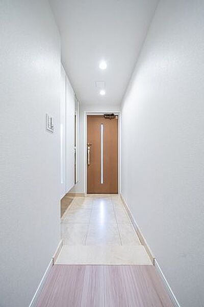 玄関を拡大表示