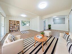 しいの木台ハイツ 2号棟 106号室 3LDKのリビング/ダイニング