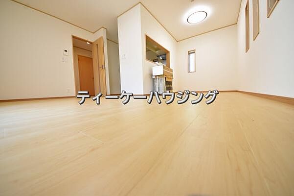 リビング/ダイニング 松伏町松伏　中古戸建