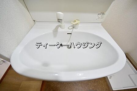 一日のスタートは清潔な洗面所から。