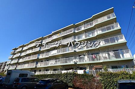 堂々とした佇まいが、住む者に満足感と安心感を与えてくれます。