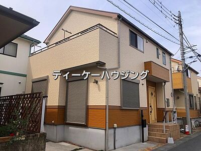 外観:落ち着いた街にふさわしいゆとりある佇まいが、住む者に満足感と安心感を与えてくれる筈です。 外観:落ち着いた街にふさわしいゆとりある佇まいが、住む者に満足感と安心感を与えてくれる筈です。