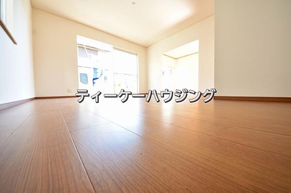 リビング/ダイニングを拡大表示