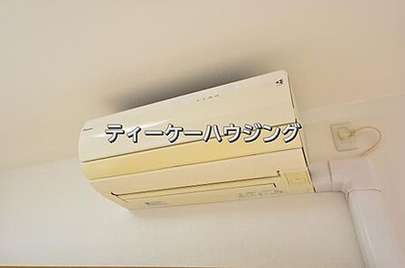 うれしいエアコン付き物件。快適な暮らしがすぐに始められますね。