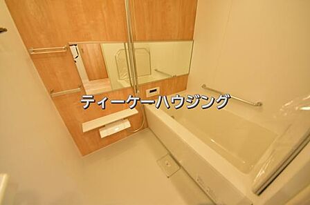 お子さんと一緒でもゆとりな広さです。快適・清潔な空間で心も体もオフになる時間を楽しんでみませんか。