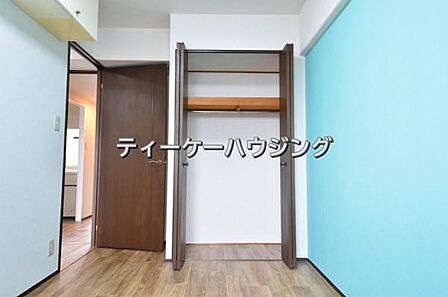 ここまでたくさん収納があれば、物が多い方でも安心ですね。