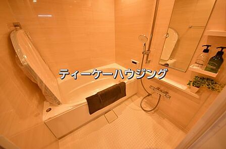 お子さんと一緒でもゆとりな広さです。快適・清潔な空間で心も体もオフになる時間を楽しんでみませんか。