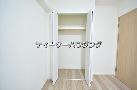 ゆとりある収納は、持ち物が多い方でもすっきりした生活を送れる筈です。