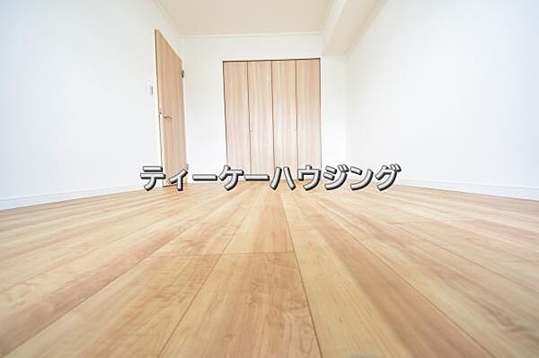 寝室を拡大表示