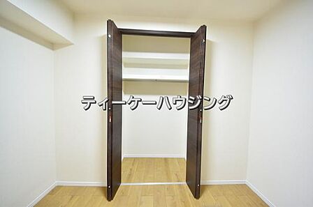 ゆとりある収納は、持ち物が多い方でもすっきりした生活を送れる筈です。