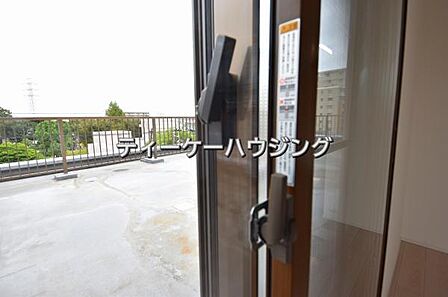 二重サッシは、断熱効果の他にも結露防止や防音など嬉しいメリットがたくさんあります。