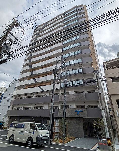 セレニテ本町東リアン ｜大阪府大阪市中央区博労町1丁目(賃貸マンション1LDK・3階・33.98㎡)の写真 その1