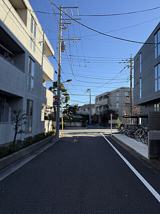 北側前面道路