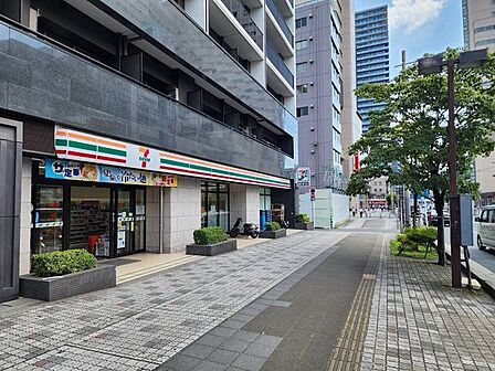 セブンイレブン千葉中央2丁目店 徒歩8分。 600m