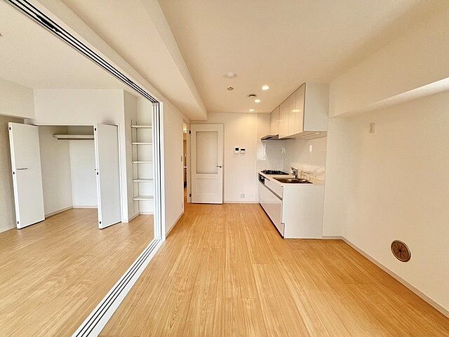 リビング/ダイニング サンリット大袋 3階/-