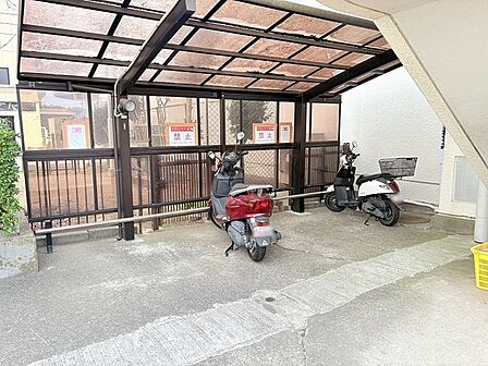 バイク置場
