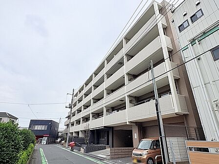 イオンモール浦和美園まで徒歩圏の立地が魅力のマンションです。