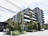 外観：街並みと調和するモダンな外観が、暮らしに上質な落ち着きと安らぎをもたらします。
