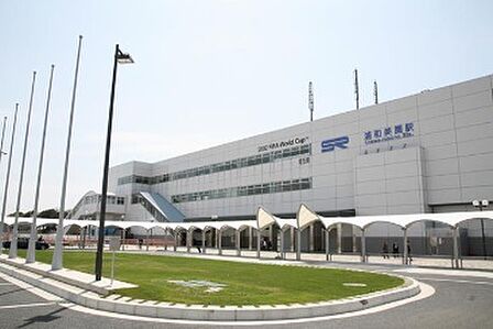 浦和美園駅(2480m)