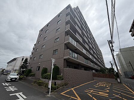 閑静な住宅地で、小さなお子様がいるご家族にも安心。