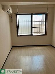 芦花公園ハイツ 1階ワンルームのリビング/ダイニング