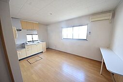 鈴木アパート 2階2LDKのリビング/ダイニング