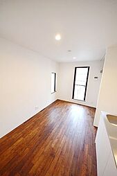 カラスヤマテラスS 1階ワンルームのリビング/ダイニング