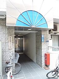 7 / 11